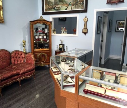 Shants Clock and Watch Repair interior